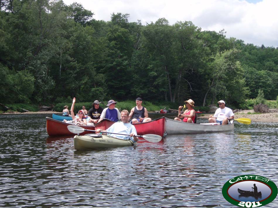 Club Alex kayaking down the Pemigewasset River in NH